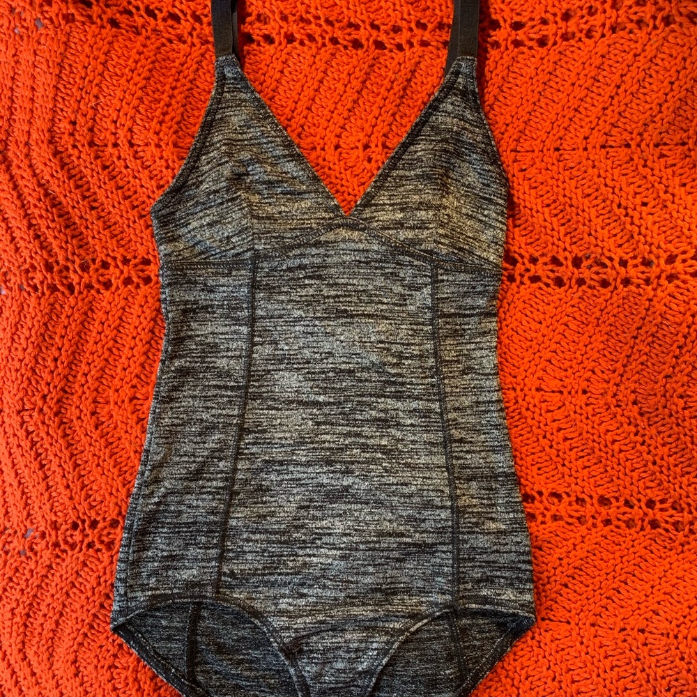 Aritzia Grey Wilfred Free Bodysuit